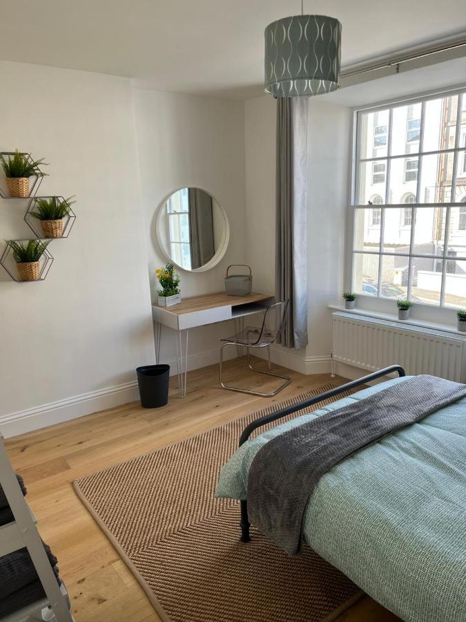 Lovely 1 Bed Flat *Free Parking* Hoe/Barbican Plymouth Exterior foto